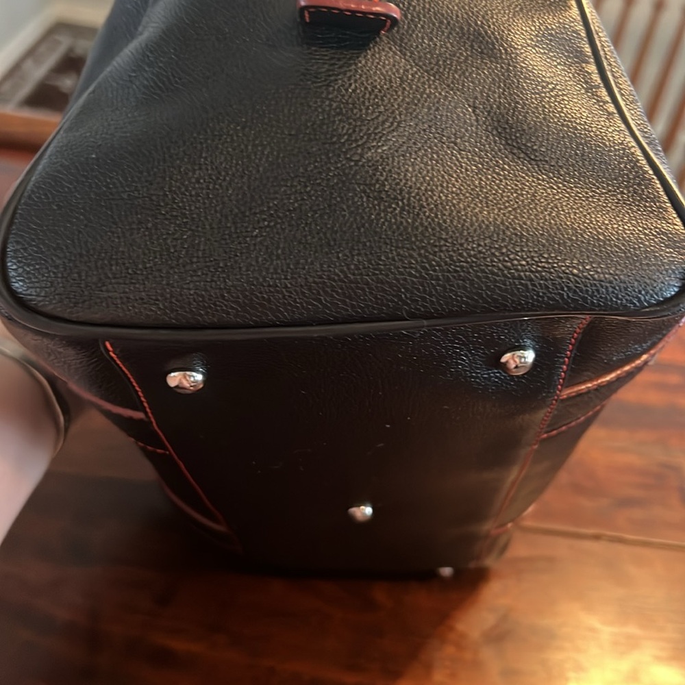 MCM Boston Black Leather Shoulder Bag - Picture 4 of 15